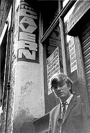 Entrada de The Cavern, en 1964.