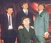 Wayne y The Mindbenders en 1963.